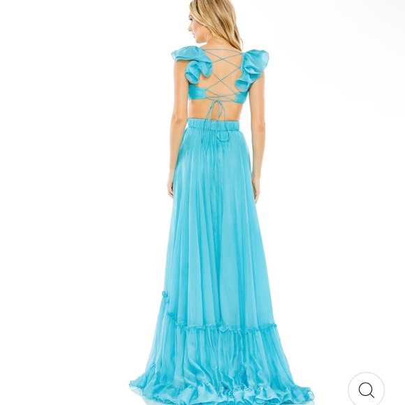 Mac Duggal  RUCHED RUFFLED SHOULDER CUT OUT LACE UP GOWN. Style 70254 size 2 - Picture 3 of 4